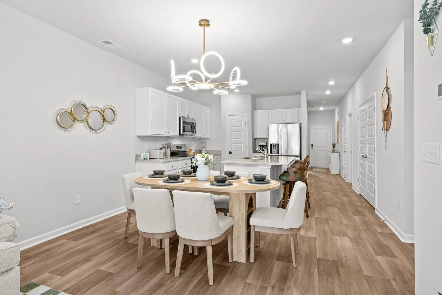 Luxury Cozy Escape Retreat – Brand New 3BR/3BA — photo 6 of 8